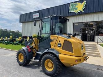 John Deere 244 P