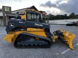 John Deere 333 P