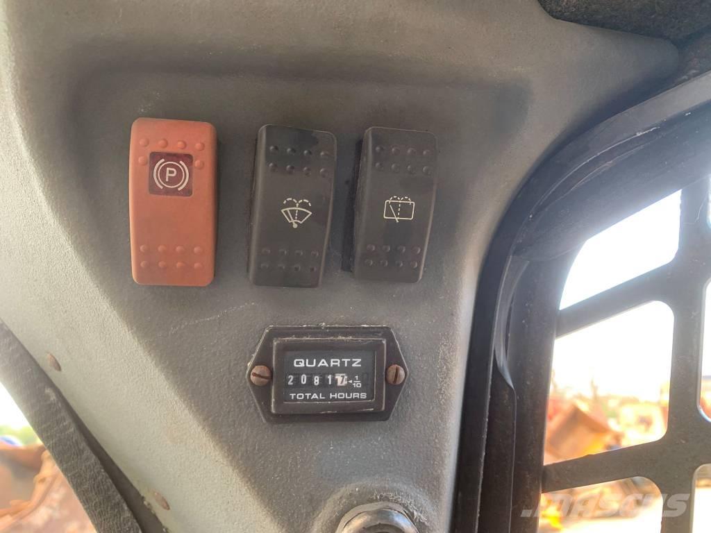 Gehl V 330 Liukuohjatut kuormaajat