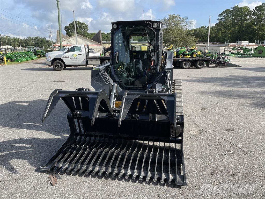 John Deere 325G Pienkuormaajat