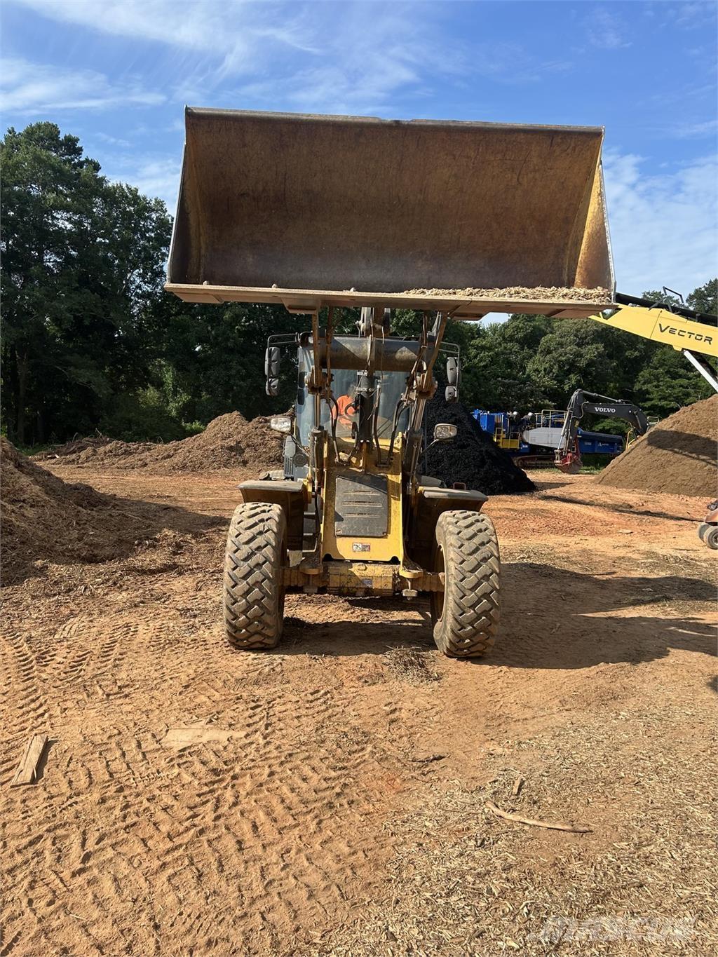 John Deere 344L Pienkuormaajat
